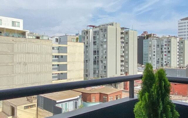 Excelent 2BR With Balcony in Miraflores
