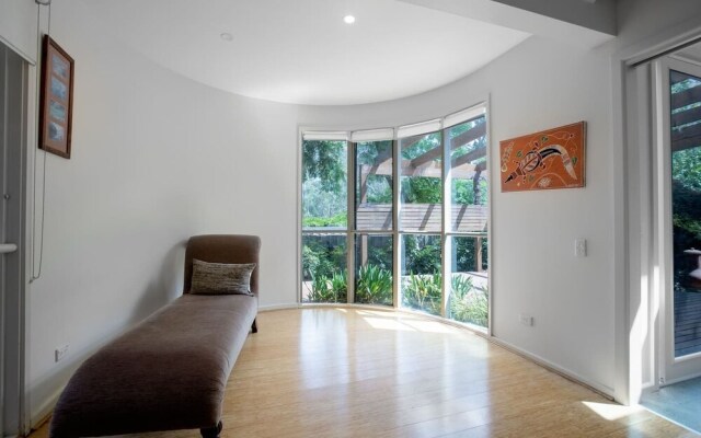 Comfy Holiday House With Pool@rosanna