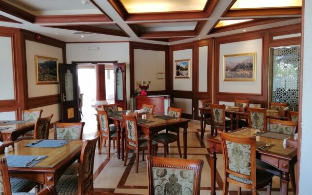 Dmas Hotel