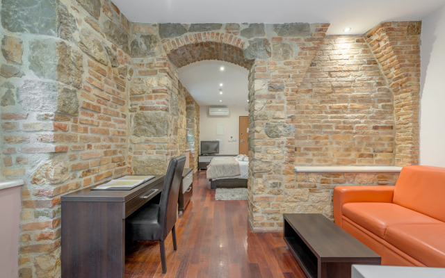 Palace Suites Heritage Hotel – Adults Only
