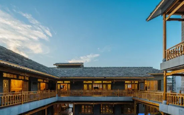 Floral Hotel·Anshun Tunbao hotel (Yunjiu Mountain Branch)