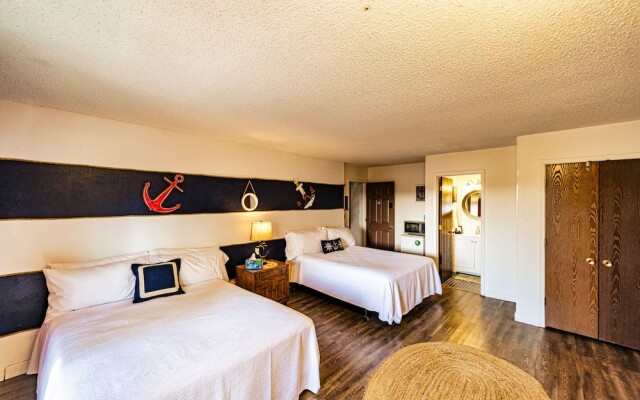 Hang Out 1 Cozy Retreat Next to Margaritaville!