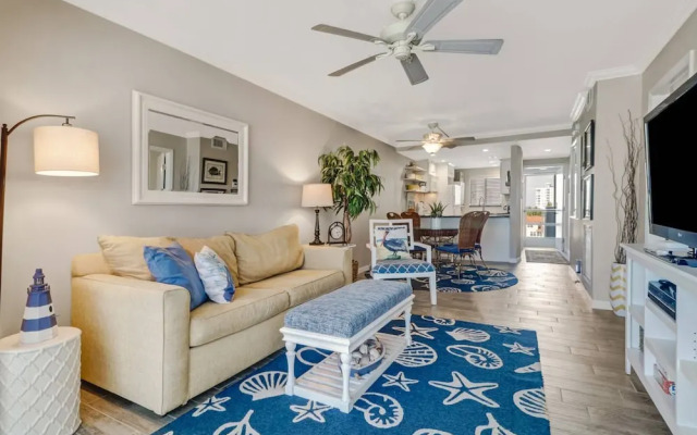 Castle Beach 402