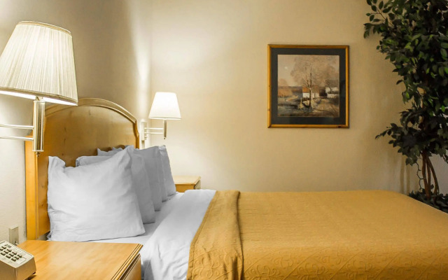 Quality Inn & Suites Bellville - Mansfield