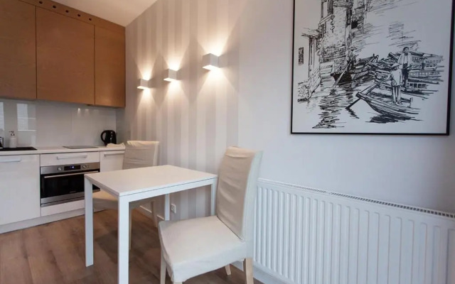 Silver Apartments