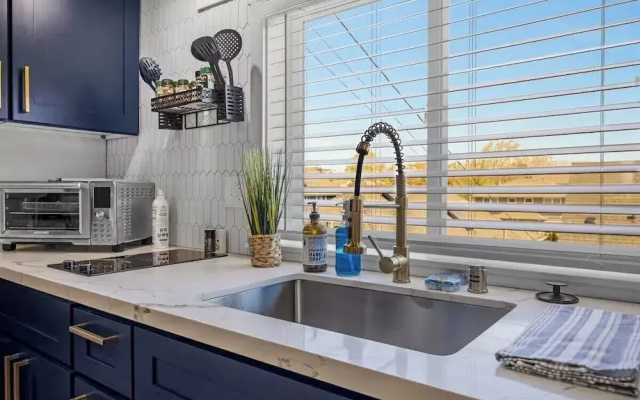 Rucker Avenue Cozy Bungalow