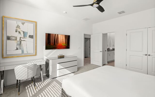 Harbor Island Beach Club by Villatel