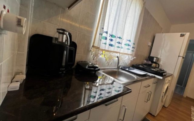Girne Center 3 rooms 150 m to Beach