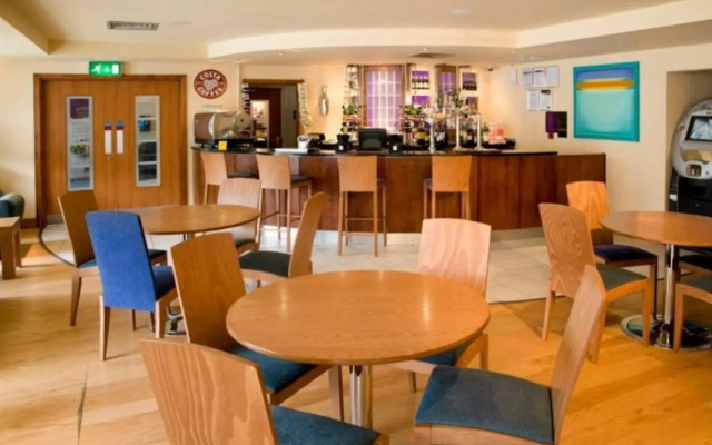 Premier Inn Stevenage Central