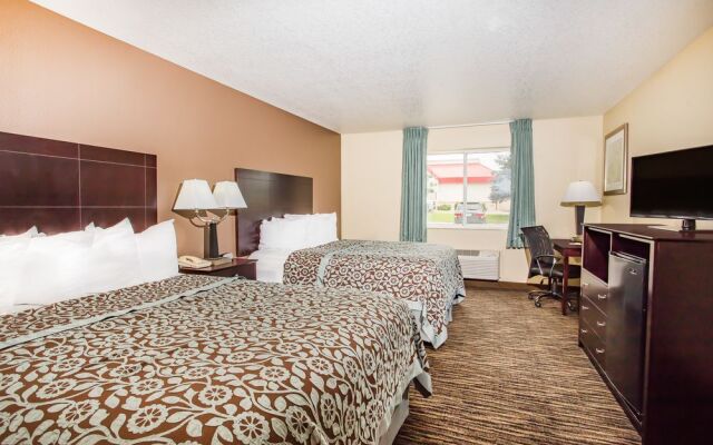 Days Inn Evansdale Waterloo