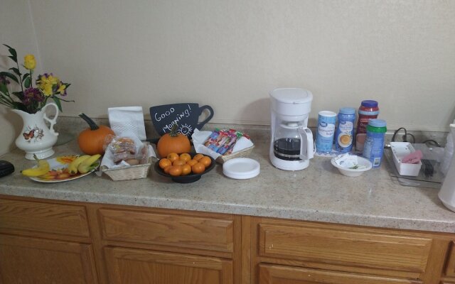 Grand View Plaza Inn & Suites