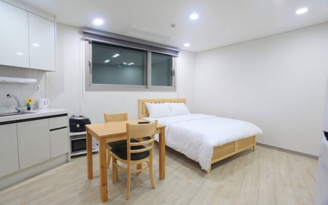 Sea and Star Pension