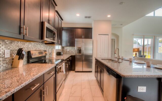 1612 Moon Valley Drive