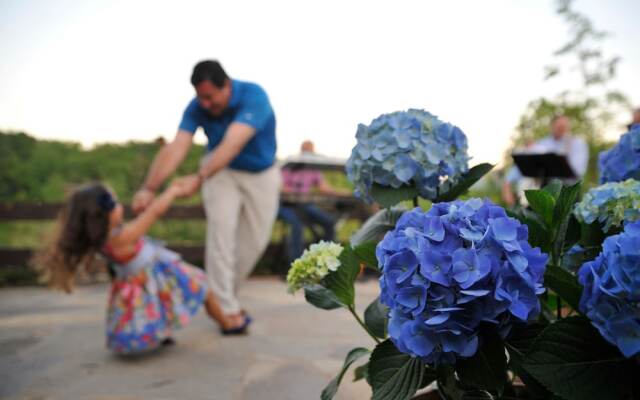 Bright's Creek Lodge