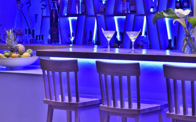 Petinos Beach Hotel