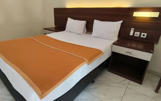 Bandengan Beach Hotel Jepara 2