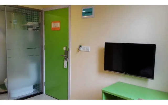 Yimi Hotel Changshou Metro Branch