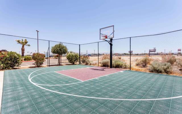 Hawthorn Suites by Wyndham Victorville