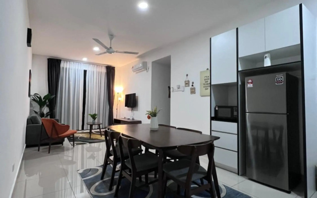 Cinta Staycation Desaru 3B2B POOL