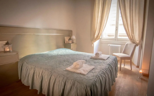 Breathtaking 4BD Apt 5min Walk to Duomo