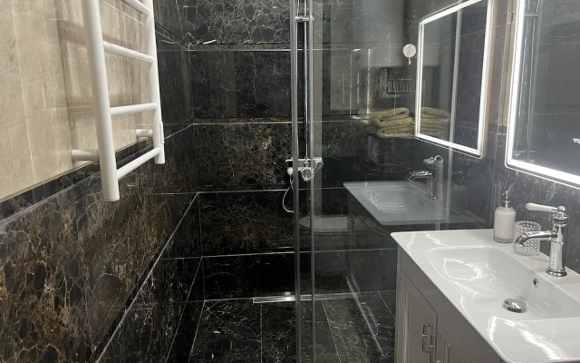 Royale Estates