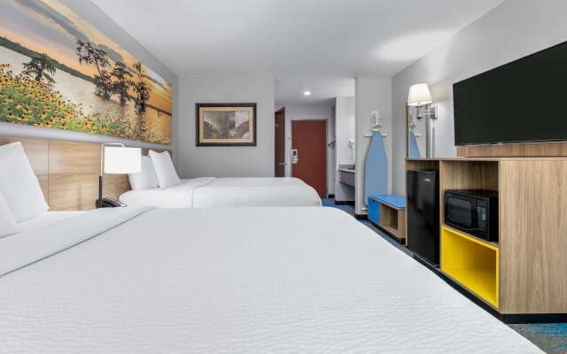 Days Inn & Suites by Wyndham Cabot