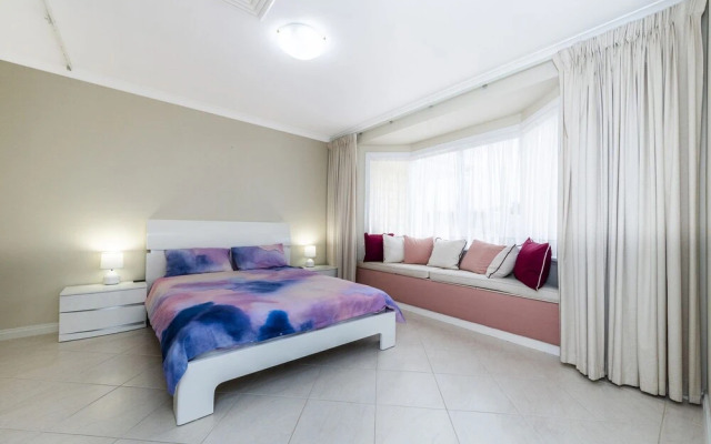 The Oversea'r - Luxury at its Best