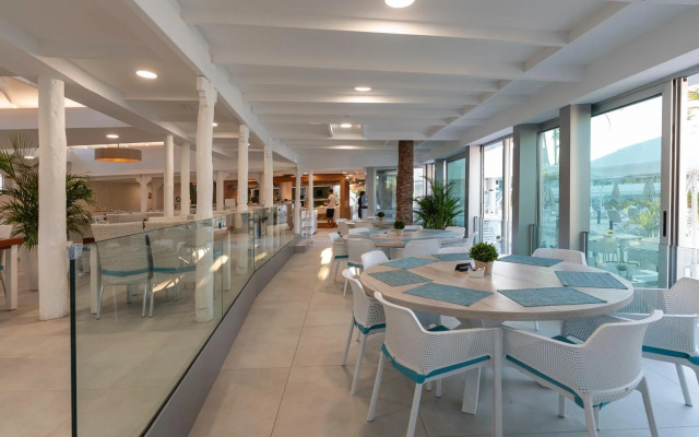 Hotel LIVVO Dunagolf Suites