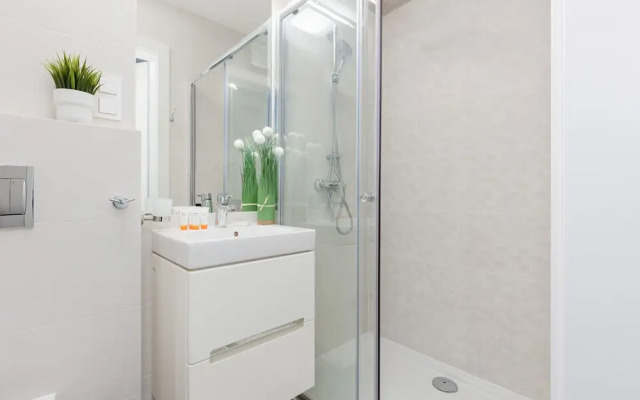 Kokoryczki Studio Warsaw by Renters