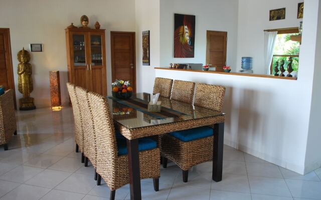 Villa Cerah Beachfront Holiday House