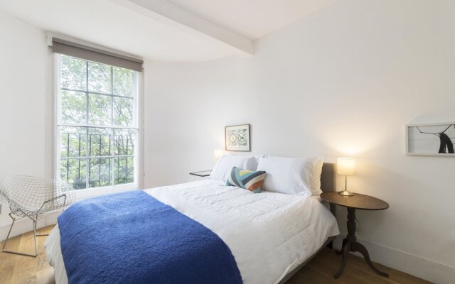 ALTIDO Smart 3 bed Flat in Islington, Close to Angel Tube