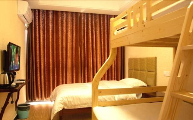 Zhangjiajie Zaihuilou Inn