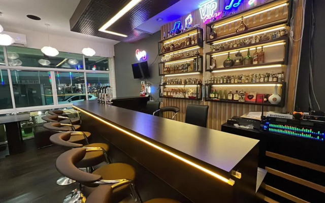 Alongkorn hotel by SB