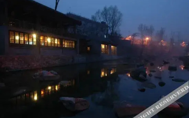 Red Capital Ranch/ Shambala At The Great Wall