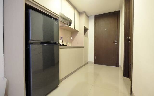 Modern Studio The H Residence near MT Haryono