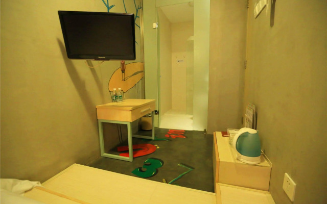Colour Inn Shenzhen Dongmen Branch
