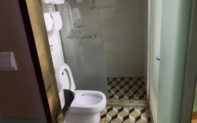 Aixuan Fashion Hotel (Shanghai Qiulan Road)