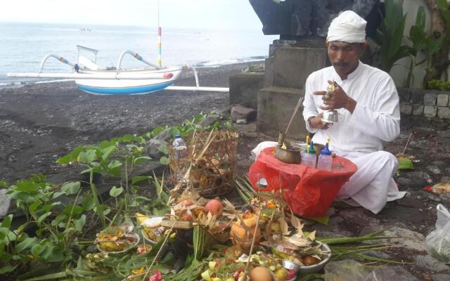 Amed Beach Villa