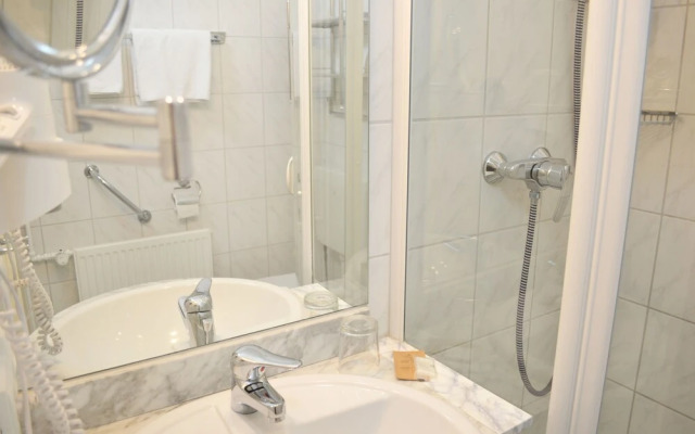 Forest Apartments & Rooms