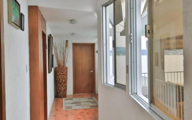7BR Impresionante Casa De LAGO Con Alberca
