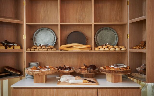 King Jason Paphos - Designed for Adults By Louis Hotels