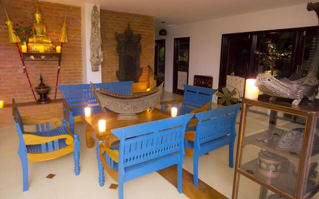 Thanakha Inle Hotel