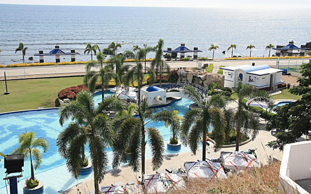 Thunderbird Resorts - Poro Point
