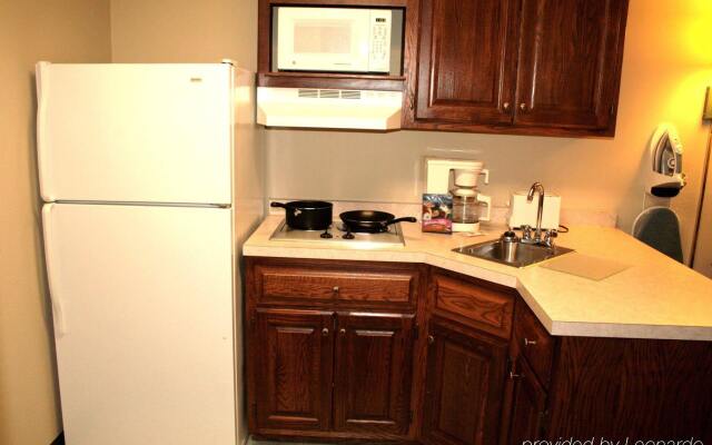 Extended Stay Airport