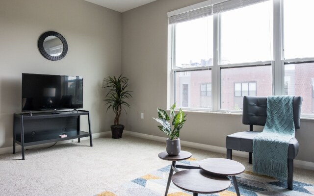 Urban Apartments With Parking Pool Balcony