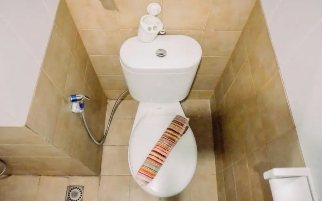 Comfort Stay 2Br At Green Pramuka City Apartment