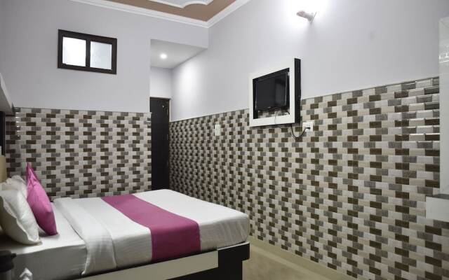 OYO 10155 Vijay International