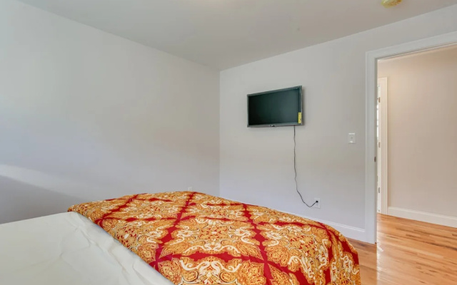 Stylish Newark, New Jersey, Vacation Rental!
