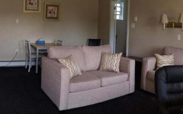 Middleton Motel & Suites