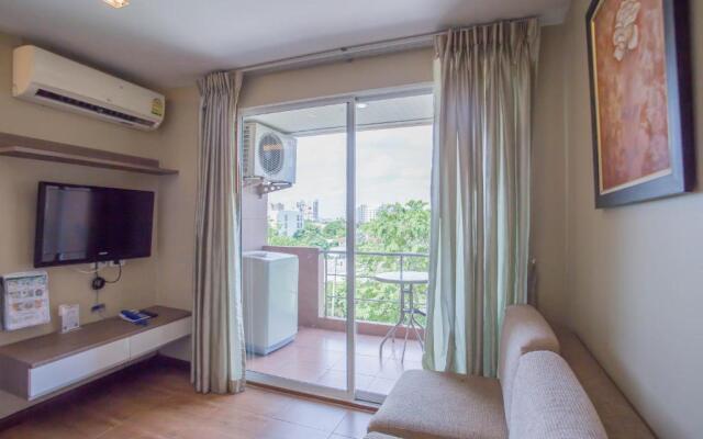 Greenview Ekkamai10 Residence